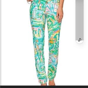 Lilly Pultzer Chino pants Size 2 euc